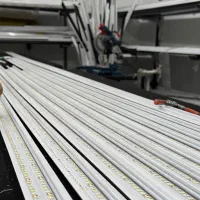 تولید کننده انواع لاین نوری رویال لایت