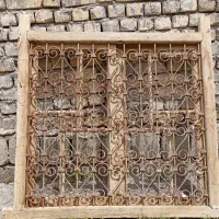 پنجره چوبی قدیمی عتیقه