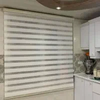 پرده زبرا سفید صدفی عرض۱۲۵ و ارتفاع ۱۳۵