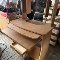 میز تحریر چوبی‌ چرخدار