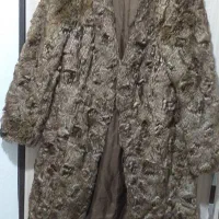 پالتو مزونی|لباس|شاهین‌شهر, مسکن مهر|دیوار