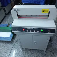 دستگاه برش برقی کاغذ نیمه اتومات کاتر کتاب گیوتین