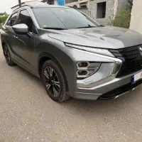 میتسوبیشی اکلیپس کراس ۲۰۲۵ ژاپن پلاتینیوم