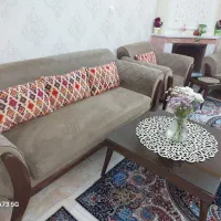 دو دست مبل راحتی