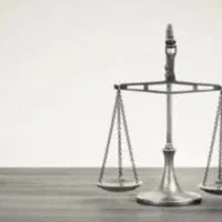 وکیل پایه یک دادگستری و مشاورحقوقی