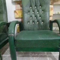 تعداد ۱۰ عدد صندلی انتظار به فروش میرسد