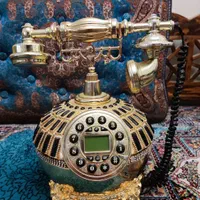 تلفن رو میزی