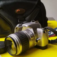 دوربین آنالوگ نیمه دیجیتال کنون