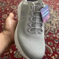 کفش اسکیچرز اصل سایز ۴۰ یا ۴۱