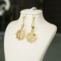طلای ۱۸ عیار