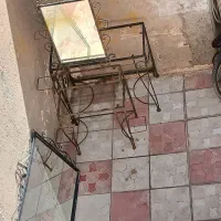دو عدد اینه|آینه|قروه, |دیوار