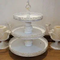 شیرینی خوری ۳ طبقه  همراه با جفت شمعدان