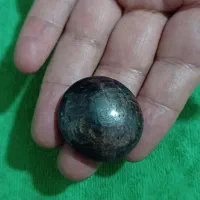 نگین یاقوت آفریقا باسختی۹به وزن۲۷گرم۶۰۰سوت