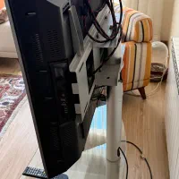 تلویزیون و میز تلویزیون