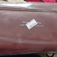 حراج کیف پول چرم اصل و کیف ارایش همه نو هستند|کیف، کفش، کمربند|فولادشهر, C1|دیوار
