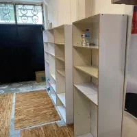 میزکار و قفسه چوبی