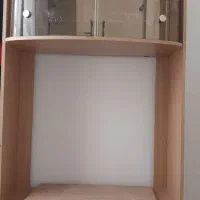 تلویزیون و میز تلویزیون