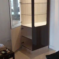 بوفه/ویترین شیشه‌ای ۴ طبقه با نور مخفی|بوفه، ویترین، کنسول|گرگان, |دیوار