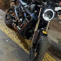 موتور کافه ریس زونتس با رخ خیلی زیبا و تمیز