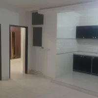 طبقه بالا/۱۰۰متری/پارک ماشین/روبرو دانشگاه آزاد