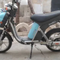 یک عدد موتور برقی