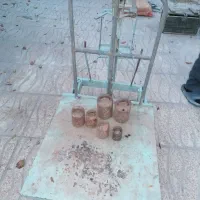 ترازو وباسکول همراه سنگ داخل سنگ ها سرب دا