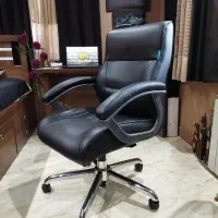 صندلی کارشناسی تیراژه