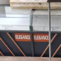 ویترین مغازه