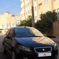 رانا پلاس 1401 تک برگ|خودرو سواری و وانت|شیراز, باغ تخت|دیوار