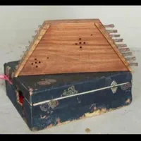 نوازندگی سنتور