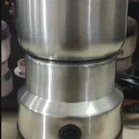 عتیقه آسیاب برقی 300وات برون آلمانی چهارتیغه خشک|کلکسیون اشیاء عتیقه|زاهدان, |دیوار