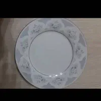 بشقاب و سرویس چینی