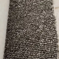 موکت پُرز کوتاه کاملا نو استفاده نشده .تخفیف داریم