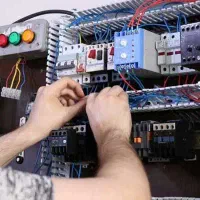 خدمات برق‌ ساختمان و صنعتی