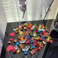 مقداری سنگ رنگی تزیینی نو آکبند|صنایع دستی و سایر لوازم تزئینی|شیراز, سرو|دیوار