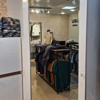دکور واجناس مغازه مردانه(اسپرت وکلاسیک)(توافقی)|فروشگاه و مغازه|قم, باجک دو|دیوار