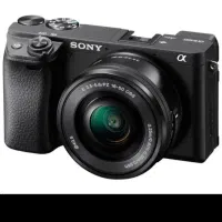 Sony A6400(  با لنز 50-16( در حد نو