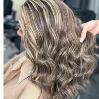 رنگ و لایت فقط یک میلیون تا یک ماه