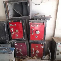 گاو صندوق دست دو /ارسال فوری