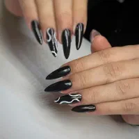 ارائه خدمات ناخن و کف سابی پا