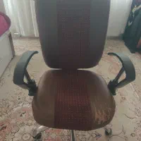 فروش دو عدد صندلی اداری چرخ‌دار