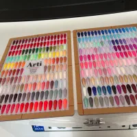 وسایل ناخن و صندلی اصلاح