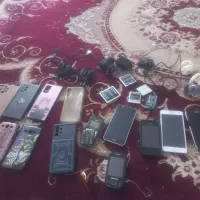 گوشی و باطری و شارژر