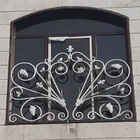 پنجره آهنی