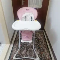 صندلی غذای کودک نو و تمیز