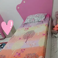 تخت خواب نوجوان صورتی وسفید|تخت و سرویس خواب|بهارستان, |دیوار