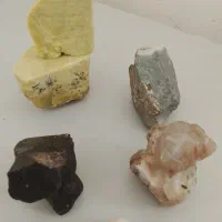 سنگ ، شرابی سنگی ، سنگ قیمتی ، سنگ کمیاب