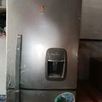 یخچال درحدنو