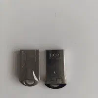 فلش32و 8گیگ سلیکون پاور.