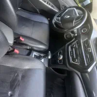 ماشین سالم و زیبا